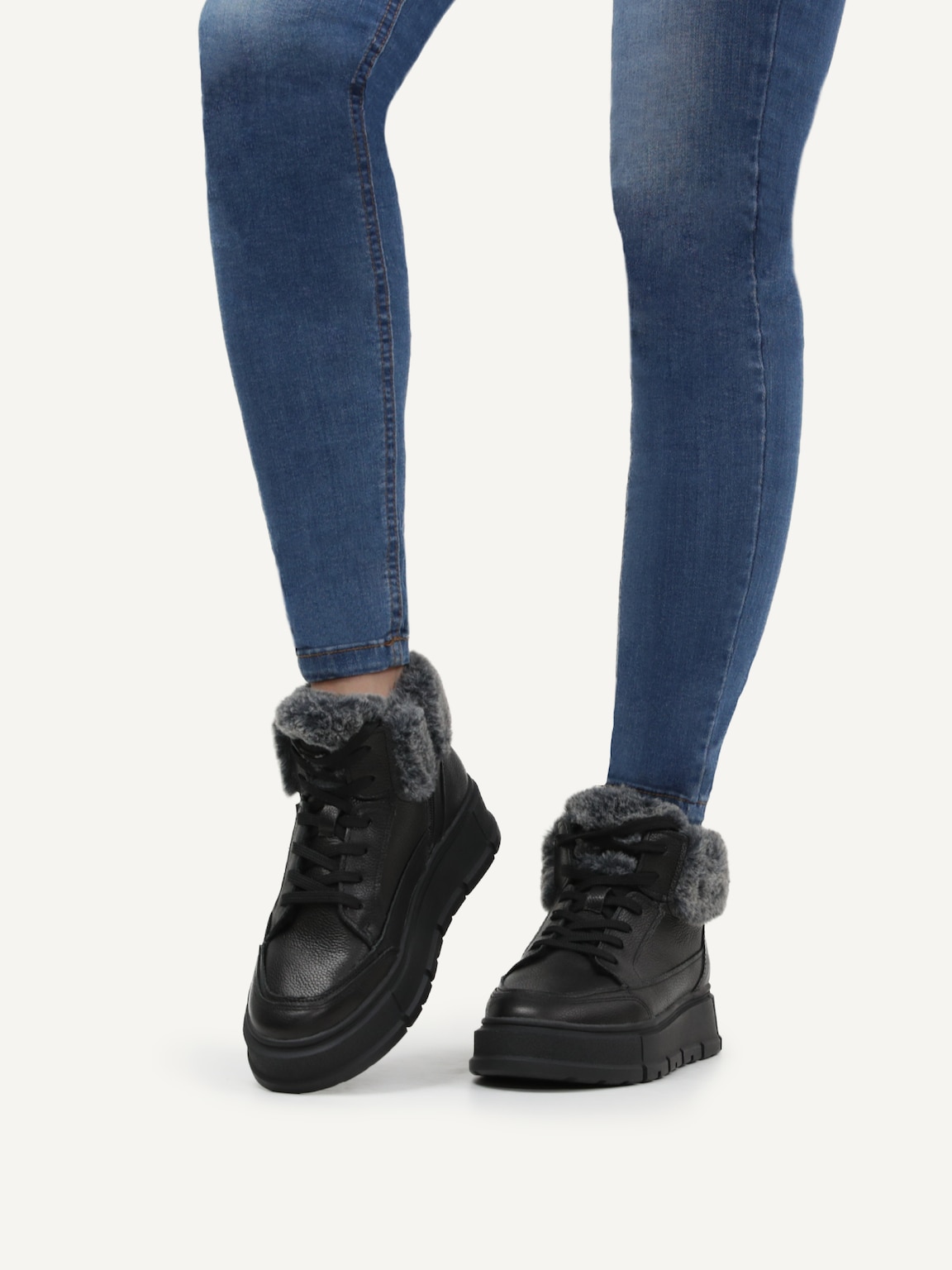 Caprice, Leather Bootie - black warm lining BLACK NAPPA, image 2 of 6
