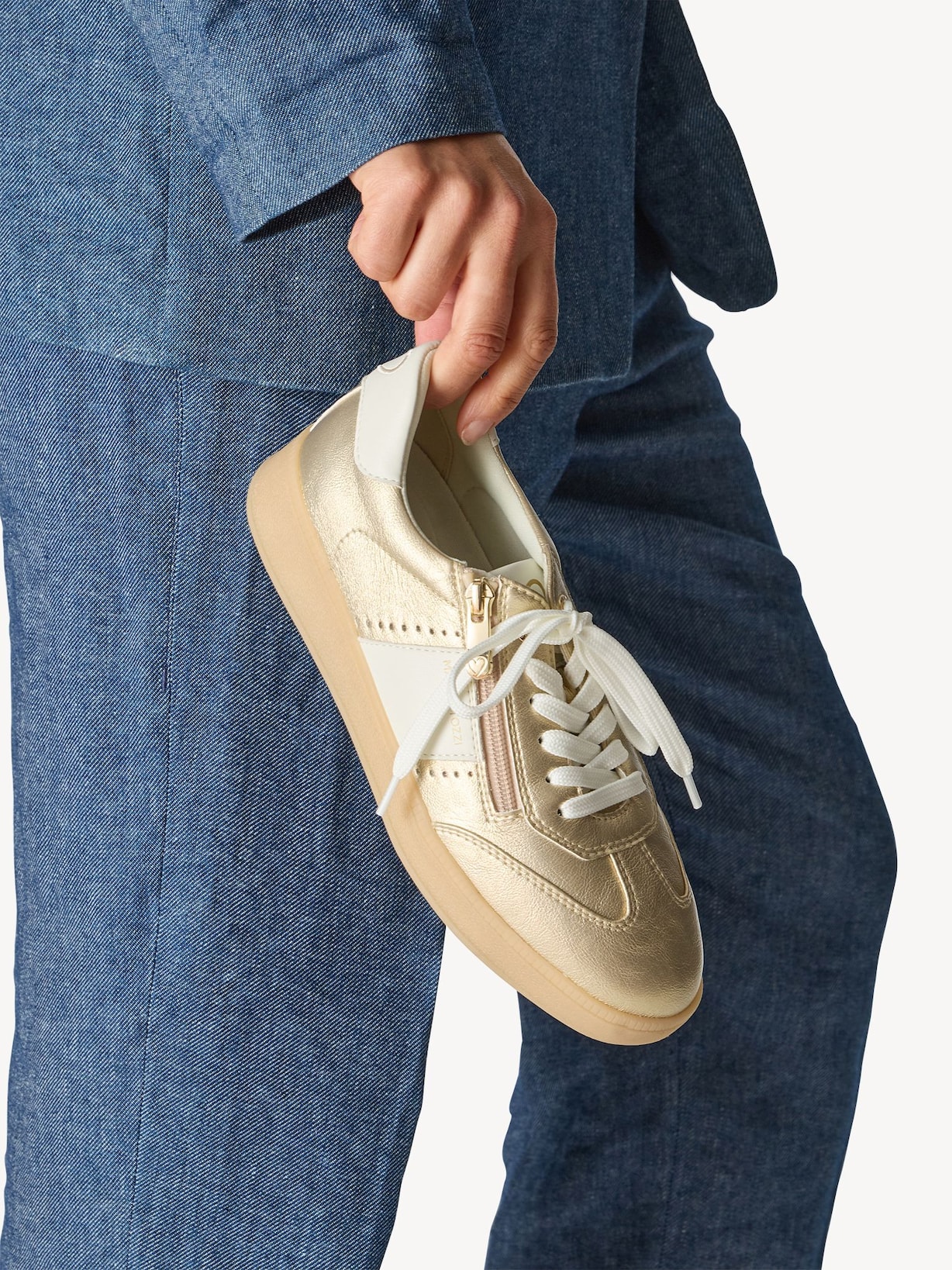 Marco Tozzi, Sneaker - metallic LT.GOLD, Bild 2 von 7