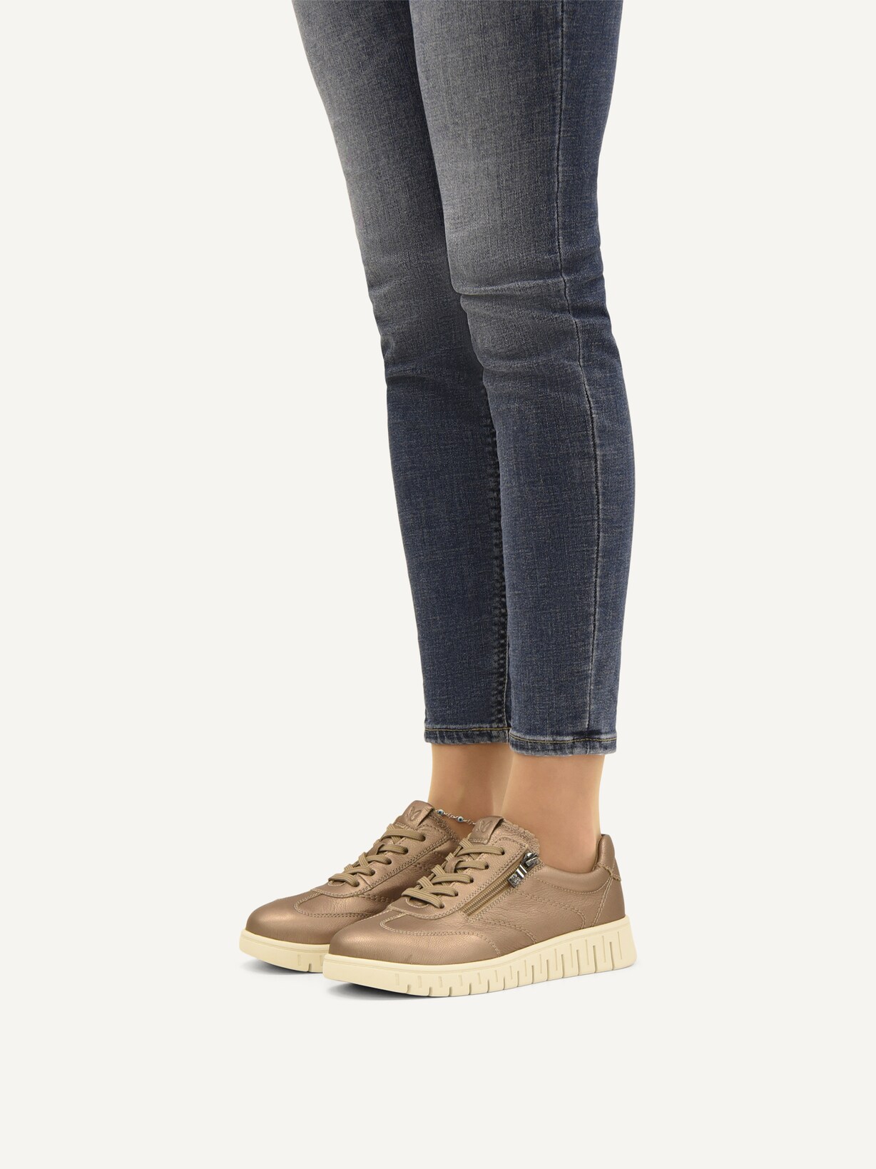 Caprice, Sneaker - marrone TAUPE METALLIC, immagine 2 di 6