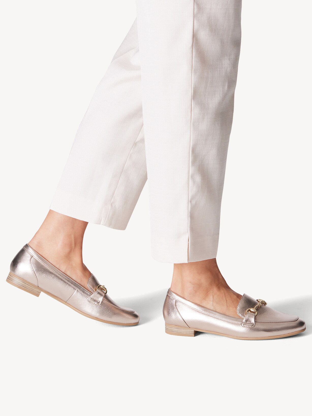 Marco Tozzi, Instappers - metallic PLATINUM, afbeelding 2 van 7