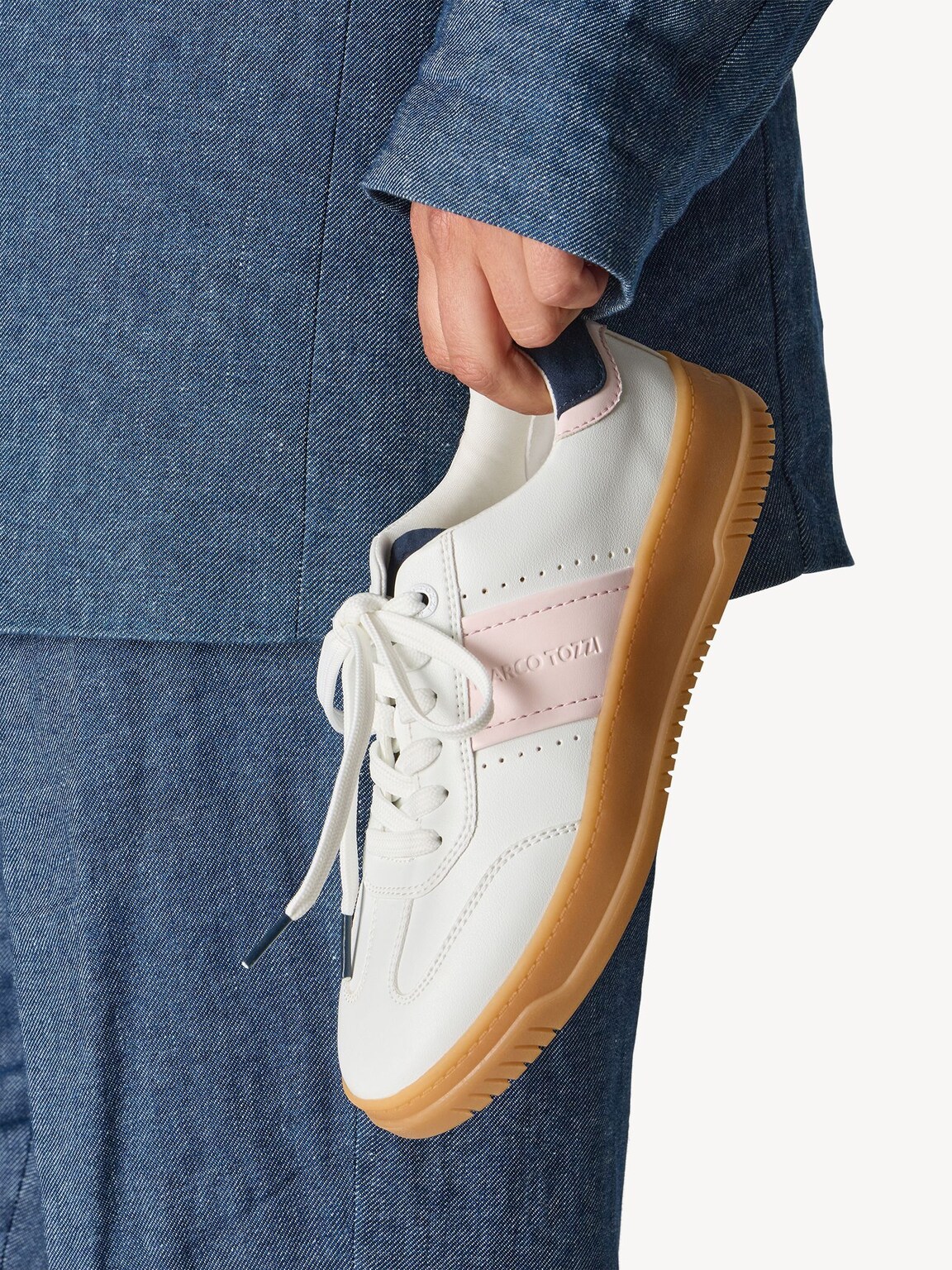 Marco Tozzi, Sneaker - bianco WHITE/SOFT PNK, immagine 2 di 7